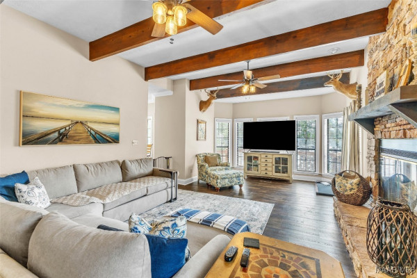 215 Hickory Road