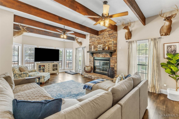 215 Hickory Road