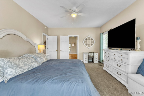 215 Hickory Road