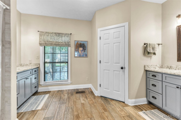 215 Hickory Road