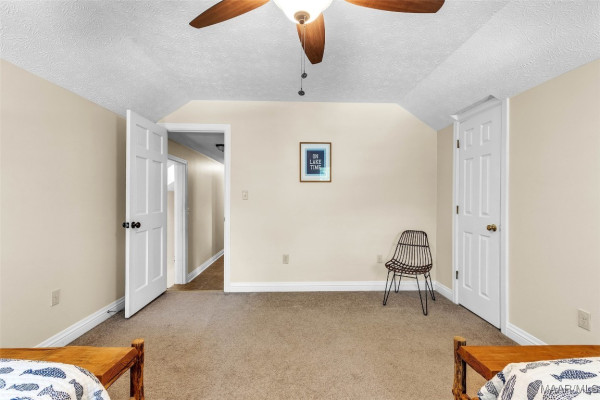 215 Hickory Road