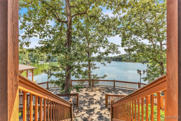 215 Hickory Road