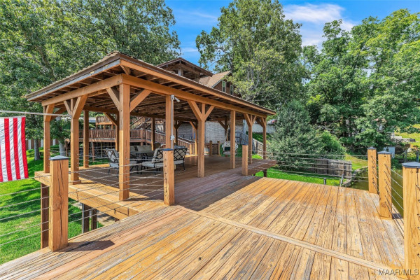 215 Hickory Road
