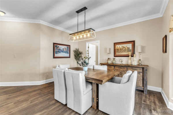 215 Hickory Road