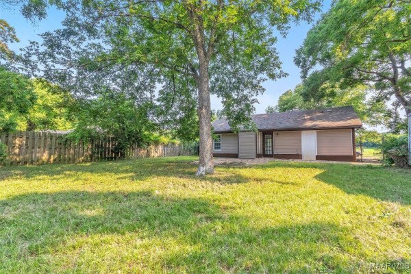 5821 Hyde Park Drive