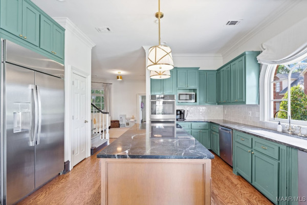 2441 Gunster Road