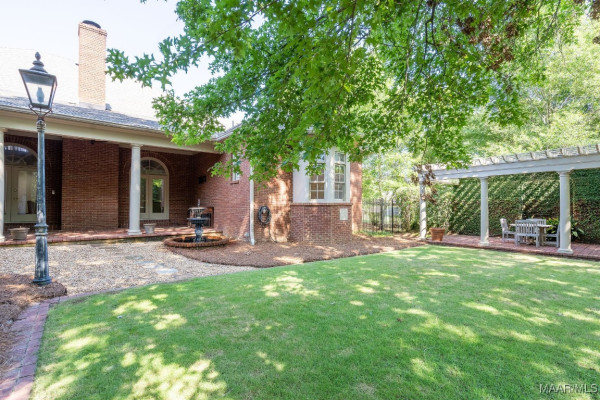 2441 Gunster Road