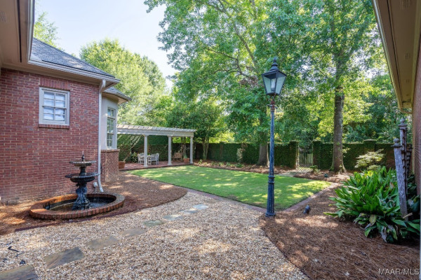 2441 Gunster Road