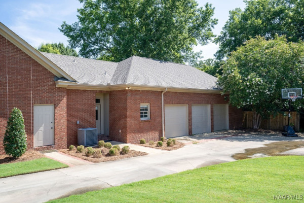 2441 Gunster Road