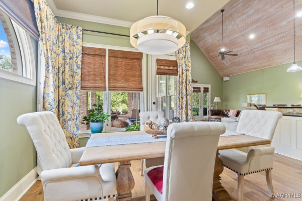 8661 LILLIAN Place