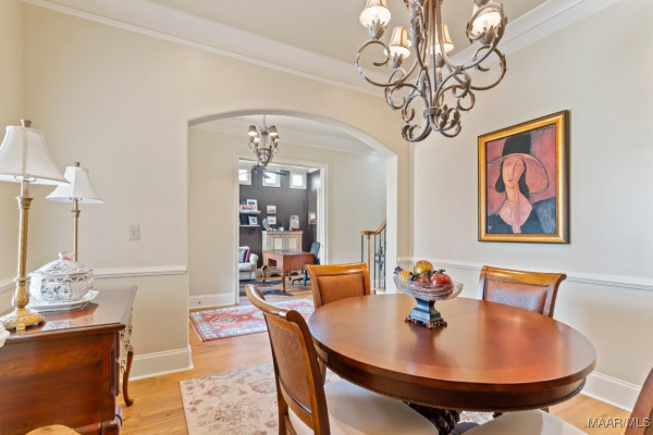 8661 LILLIAN Place