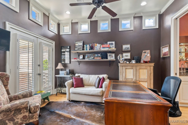 8661 LILLIAN Place