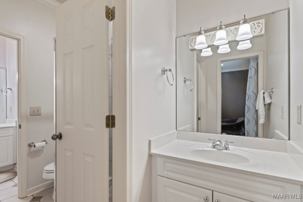 8661 LILLIAN Place