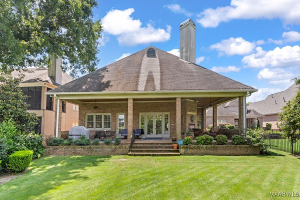 8661 LILLIAN Place