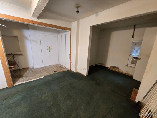 218 Long Street