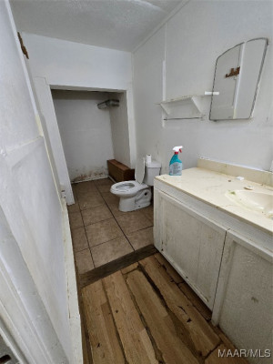 218 Long Street