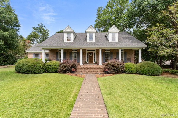 203 EVERGREEN Street