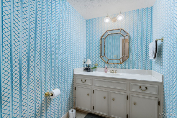 203 EVERGREEN Street