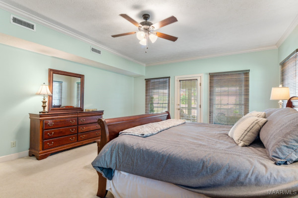 203 EVERGREEN Street