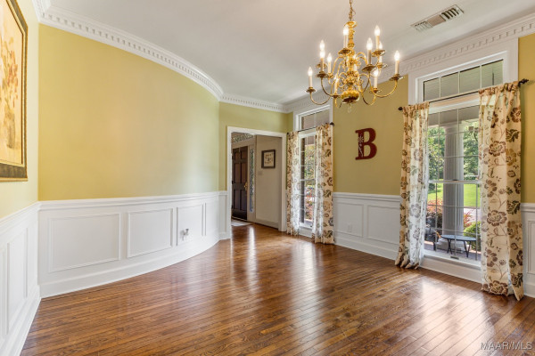 203 EVERGREEN Street