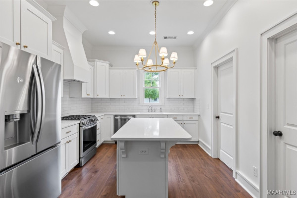 5030 Lower James Street