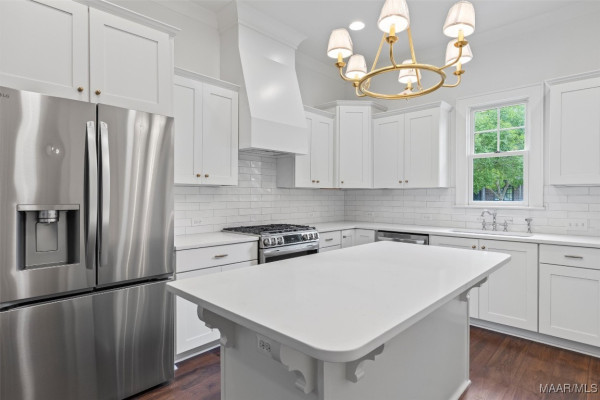 5030 Lower James Street