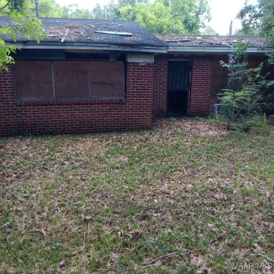 629 Doris Street