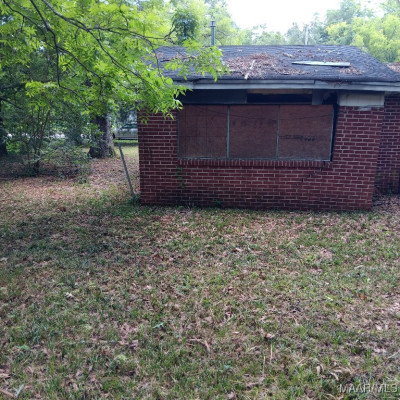 629 Doris Street