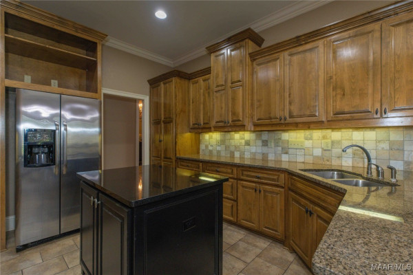 6224 HUNTERS Grove