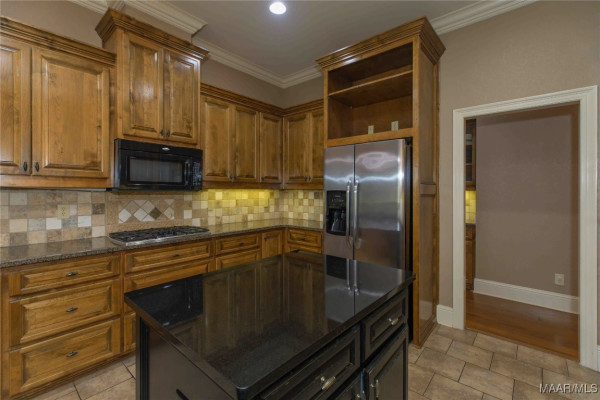 6224 HUNTERS Grove