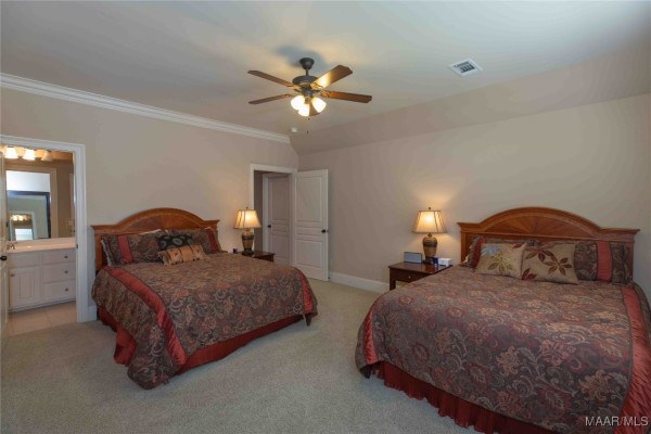 6224 HUNTERS Grove