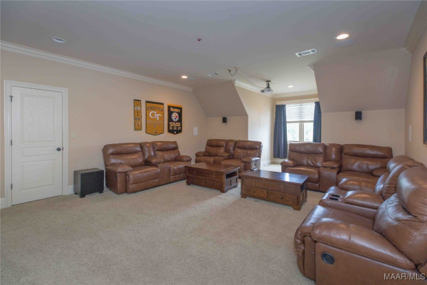 6224 HUNTERS Grove