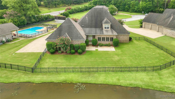 6224 HUNTERS Grove