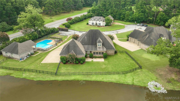 6224 HUNTERS Grove