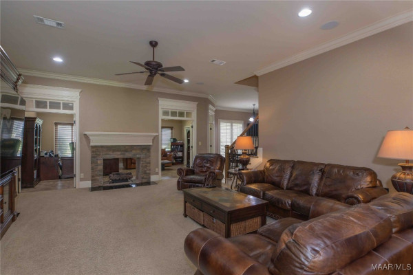 6224 HUNTERS Grove