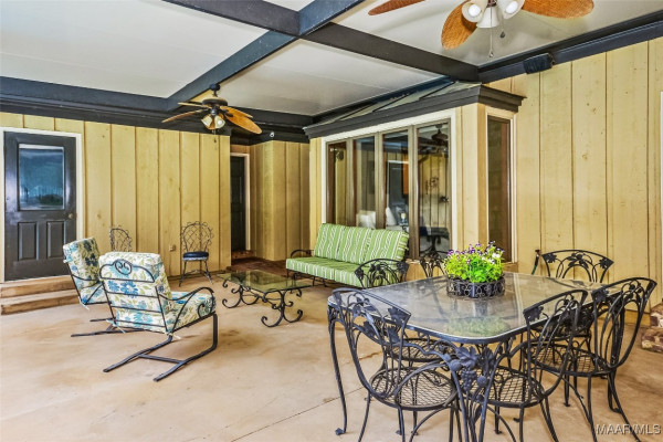 9171 VAUGHN Road