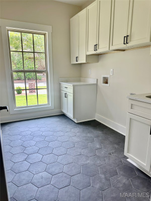 3906 Turning Leaf Lane