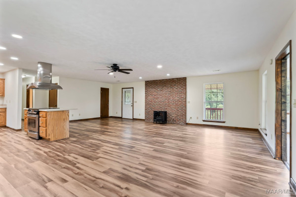 455 County Road 926 .