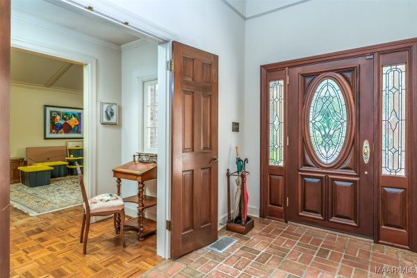 2722 Lansdowne Drive