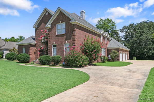 3857 LLYDE Lane