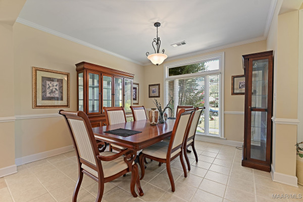 3857 LLYDE Lane