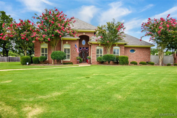 230 MAGNOLIA Place
