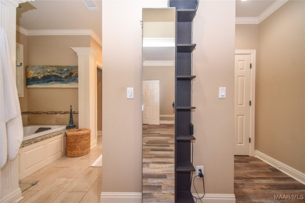 230 MAGNOLIA Place