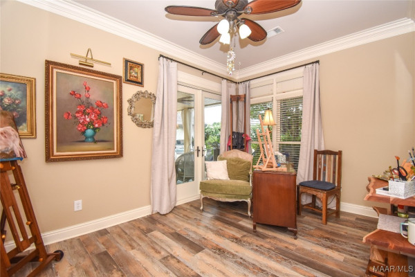 230 MAGNOLIA Place