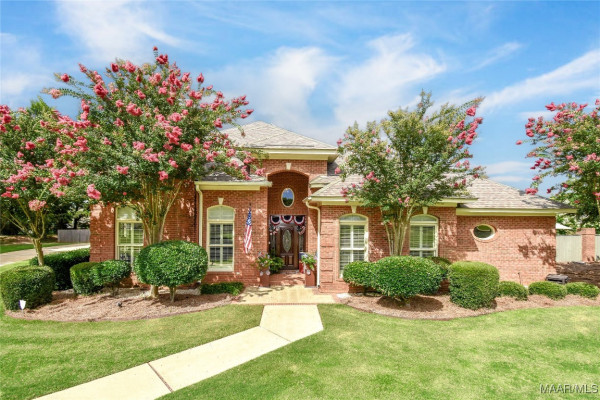 230 MAGNOLIA Place