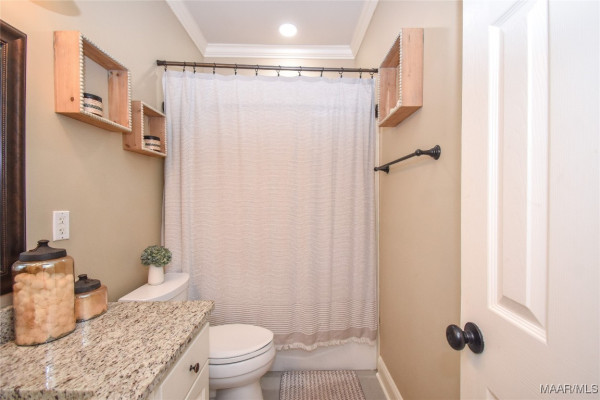 230 MAGNOLIA Place