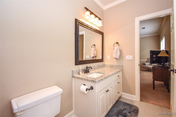 230 MAGNOLIA Place