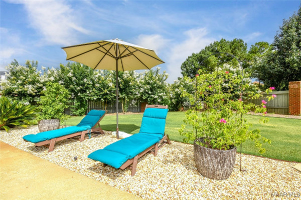 230 MAGNOLIA Place