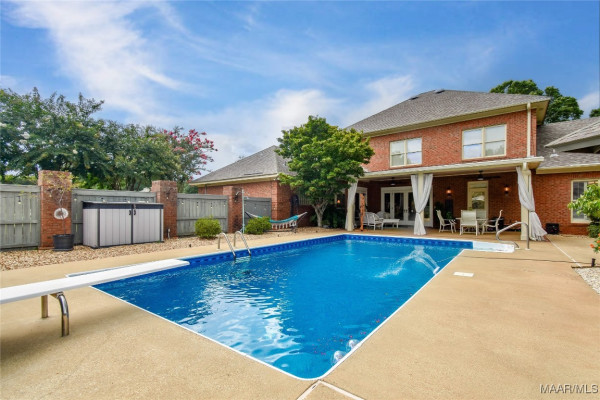 230 MAGNOLIA Place