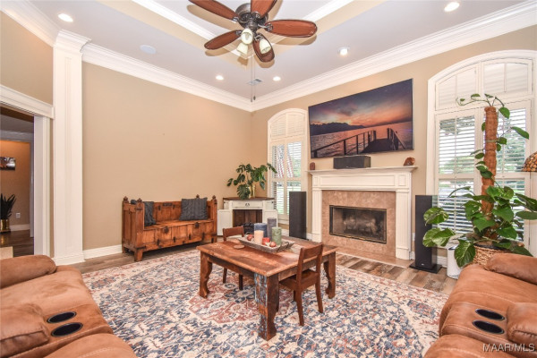 230 MAGNOLIA Place